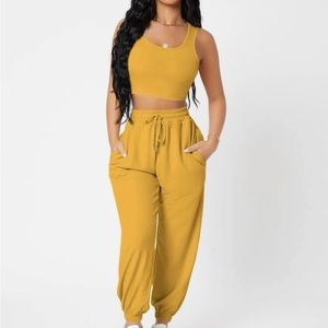 PETITE Solid Crop Tank Top And Joggers Set